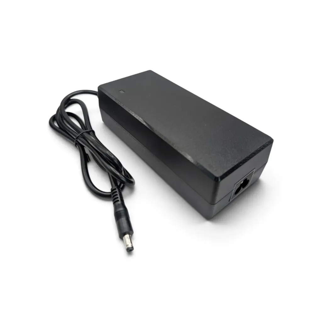 Acculader Sans SSLC084V42 42V DC 5,5x2,1mm