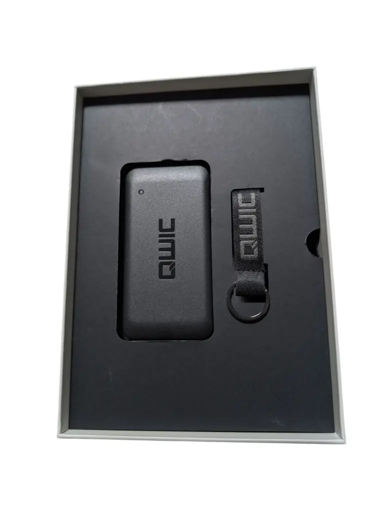 [55195] Battery charger Qwic 2A 220-240V inter 3 pin 36V black